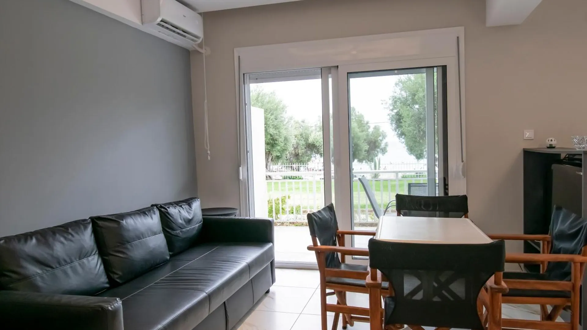 Eleni Seafront Apartment By Rentalspro Services-Nea Moudania Halkidiki 0*,  Greece