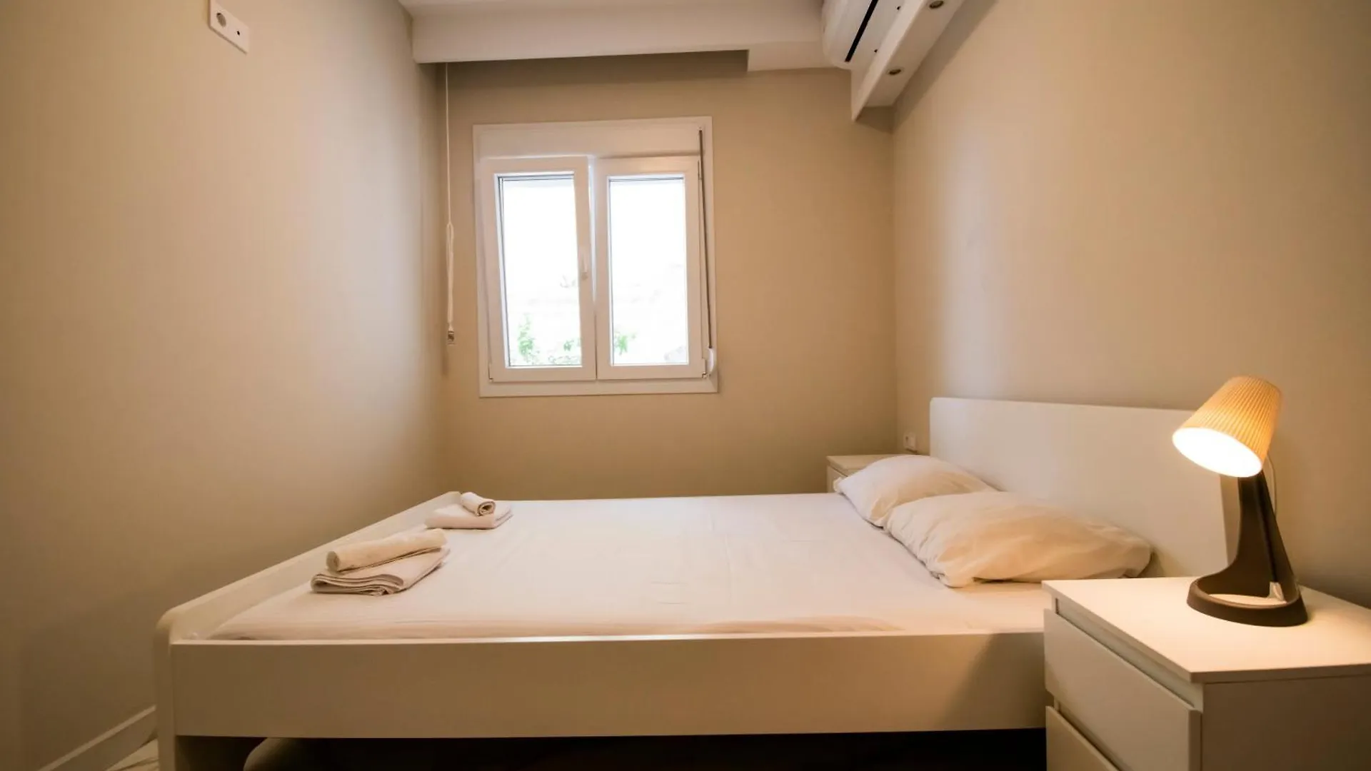 Eleni Seafront Apartment By Rentalspro Services-Nea Moudania Halkidiki