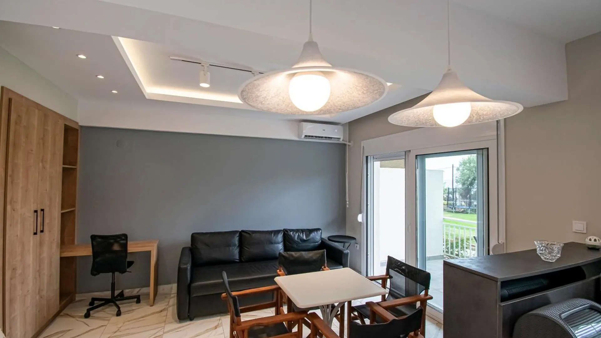 Eleni Seafront Apartment By Rentalspro Services-Nea Moudania Halkidiki
